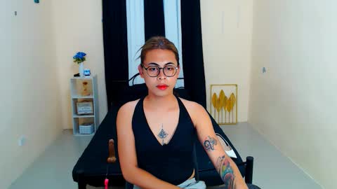 alyannarose online show from September 27, 11:26 am