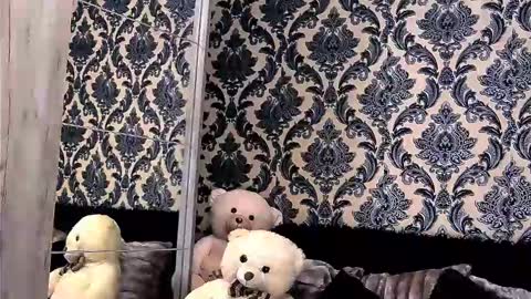 Snapshot of alyblonde chatting on January 10, 10:39 am aly online show from January 10, 10:39 am