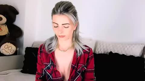 aly online show from April 27, 9:18 am