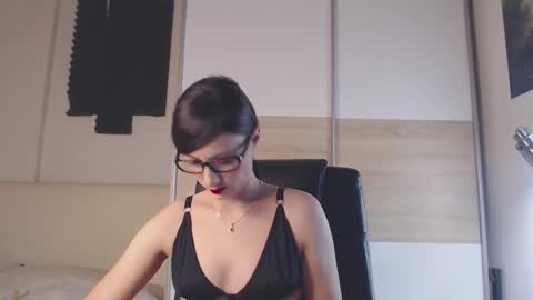 Alice online show from February 19, 2:01 pm