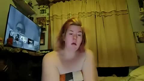 Alyce in Wonderland online show from May 20, 10:43 am