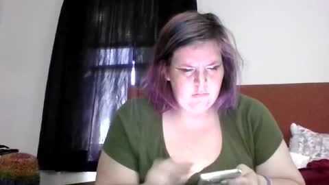 Alyce in Wonderland online show from August 4, 2:52 pm