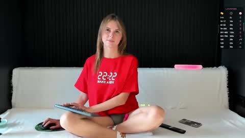 Alena online show from September 27, 1:05 pm