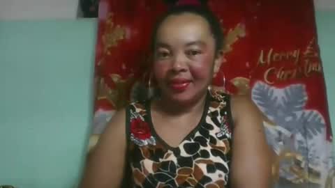 Snapshot of alypierette chatting on November 21, 2:54 am alypierette online show from November 21, 2:54 am