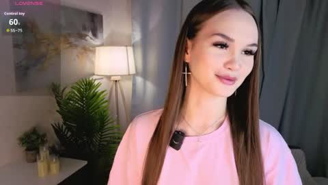 Mona online show from May 26, 4:14 pm