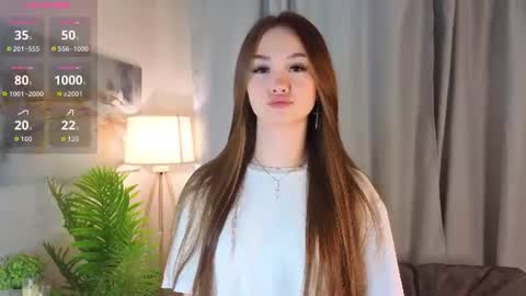 Mona online show from June 15, 4:09 pm