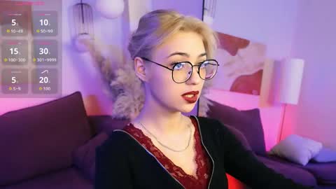 Snapshot of alysiasun chatting on April 27, 11:14 pm Alysia online show from April 27, 11:14 pm