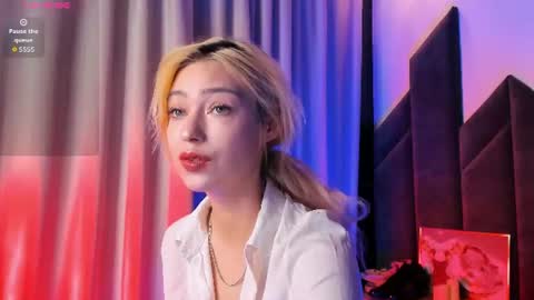Snapshot of alysiasun chatting on June 17, 1:45 pm Alysia online show from June 17, 1:45 pm