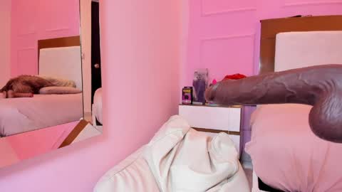 alysonjackson online show from April 23, 7:38 pm