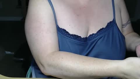 Snapshot of alyss_skye28 chatting on September 28, 1:11 am Alyss Skye online show from September 28, 1:11 am