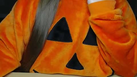 Snapshot of alyss_skye28 chatting on October 5, 1:48 am Alyss Skye online show from October 5, 1:48 am