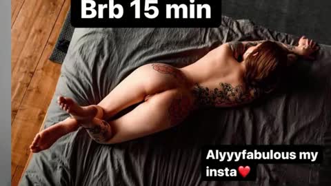 Snapshot of alyssa_fabulous chatting on December 15, 12:49 pm Aly online show from December 15, 12:49 pm