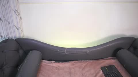Snapshot of alyssa_joness chatting on June 23, 4:32 am alyssa_joness online show from June 23, 4:32 am