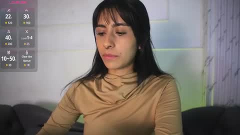 alyssa_joness online show from August 4, 3:32 am
