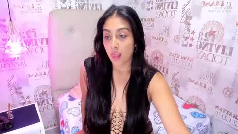 Snapshot of alyssa_park chatting on January 4, 10:34 pm  ALYSSA   online show from January 4, 10:34 pm