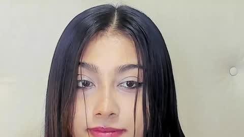 Snapshot of alyssa_park chatting on January 10, 10:25 pm  ALYSSA   online show from January 10, 10:25 pm