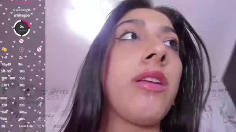 Snapshot of alyssa_park chatting on February 28, 10:28 pm  ALYSSA   online show from February 28, 10:28 pm