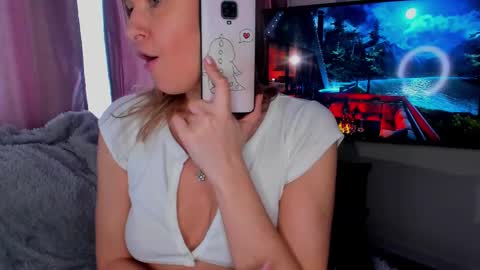 Alyssa  I will be online December 2 at 2000 UTC  online show from March 7, 8:56 am