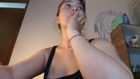 alyssia wolds online show from April 8, 2:44 am