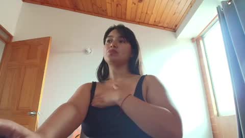 Snapshot of alyssia_wolds_1 chatting on May 27, 3:31 pm alyssia wolds online show from May 27, 3:31 pm