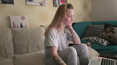 Aly online show from March 17, 9:45 am