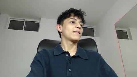 alyxen online show from March 30, 8:21 pm