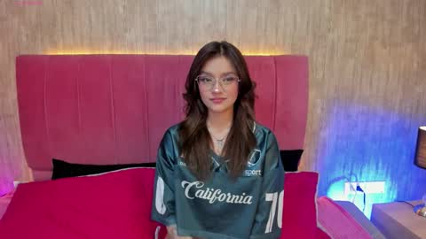 Alyy online show from January 17, 7:50 pm