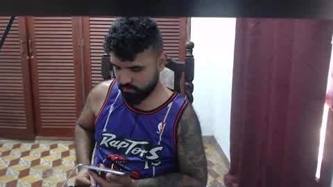 Snapshot of alz_hunter chatting on September 28, 1:55 am alz_hunter online show from September 28, 1:55 am