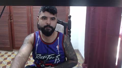 Snapshot of alz_hunter chatting on October 12, 12:15 pm alz_hunter online show from October 12, 12:15 pm