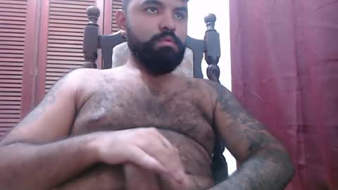 Snapshot of alz_hunter chatting on October 15, 1:11 pm alz_hunter online show from October 15, 1:11 pm