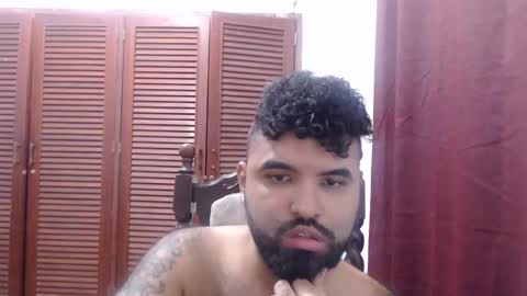 Snapshot of alz_hunter chatting on November 11, 5:07 am alz_hunter online show from November 11, 5:07 am