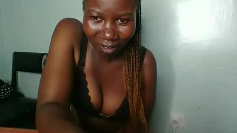 am_creme_delight online show from April 18, 8:42 pm