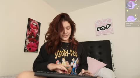 Snapshot of amabella_w chatting on January 4, 7:55 pm Isabella online show from January 4, 7:55 pm