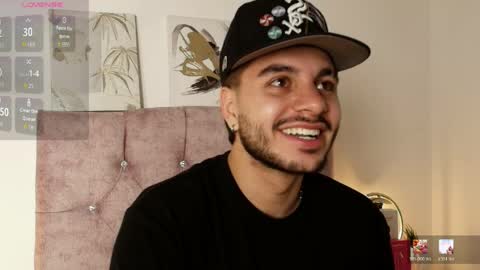 Amadeo Wild online show from April 12, 3:55 am