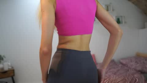 Amai  Liu online show from September 27, 11:48 am