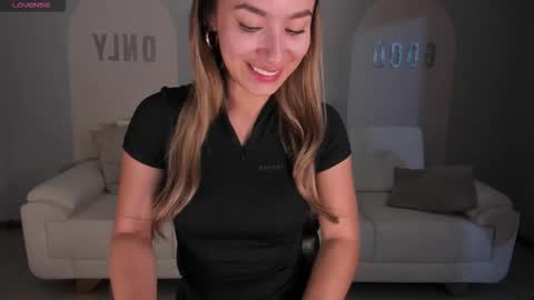 Amaia Haywood online show from October 31, 7:59 pm