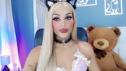 amal_baddel_ online show from February 4, 4:15 am