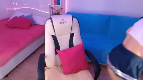 Alice online show from January 3, 1:48 am