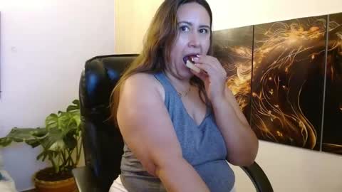 AMALIA online show from April 21, 1:42 am