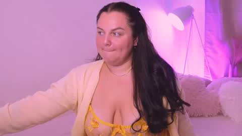 amalia_minkxx online show from September 17, 10:28 am