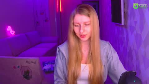 Amalia online show from December 7, 2:13 pm