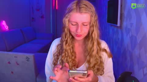 Amalia online show from September 27, 2:44 pm