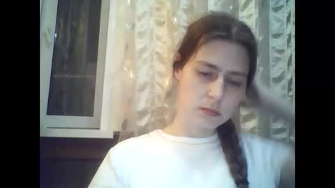 Dog mama online show from April 11, 9:19 pm