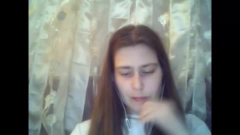 Dog mama online show from April 18, 7:07 pm