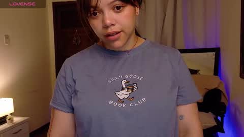 Snapshot of amand1_sweet chatting on November 8, 1:55 pm online show from November 8, 1:55 pm