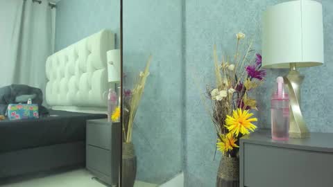 Snapshot of amanda29_ chatting on October 23, 8:40 pm amanda29_ online show from October 23, 8:40 pm