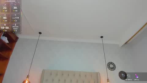 Snapshot of amanda29_ chatting on December 1, 7:30 pm amanda29_ online show from December 1, 7:30 pm