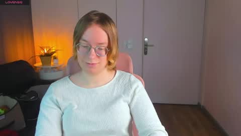 Hi im Amanda online show from April 4, 1:41 pm