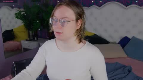 Hi im Amanda online show from April 8, 10:26 am