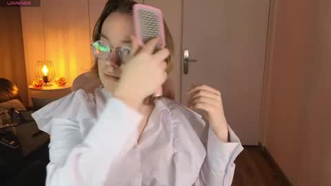 Snapshot of amanda_butlerr chatting on May 23, 12:20 pm Hi im Amanda online show from May 23, 12:20 pm